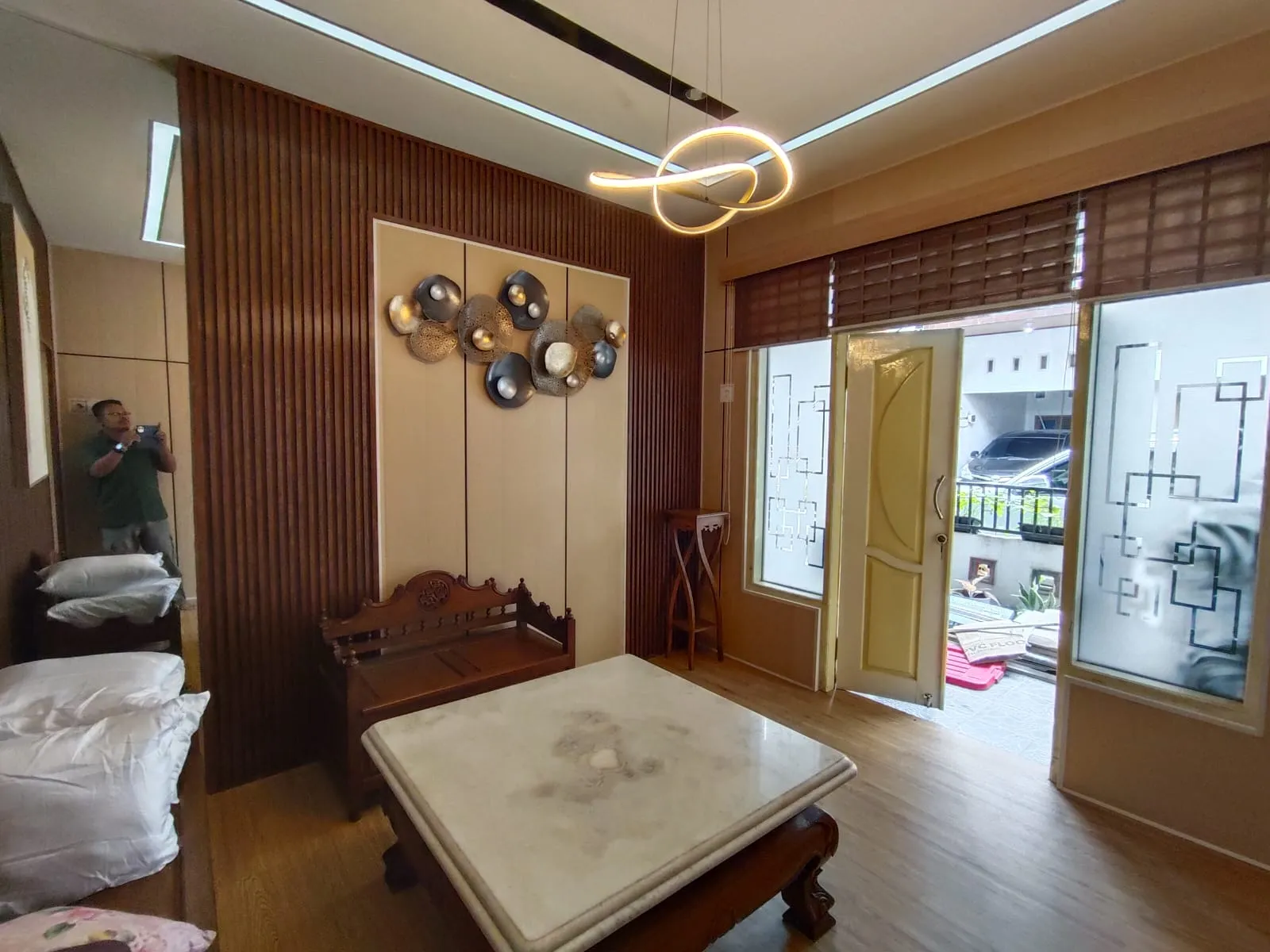 Interior, dikerjakan D'Sign Property
